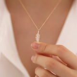 14k Gold | Tiny Feather Necklace