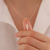 14k Gold | Tiny Feather Necklace