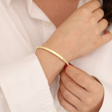 14k Gold | Plain Oval Bangle