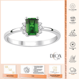 8k - 14k - 18k Gold | Baguette Cut Emerald Ring with Diamonds